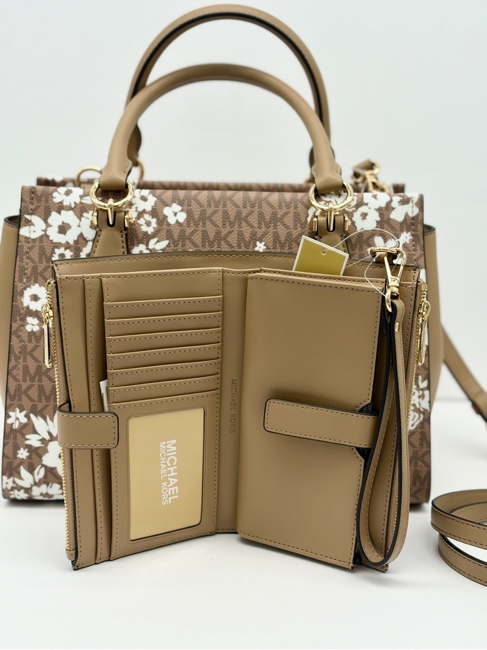 Michael Kors Navy and White Floral Satchel Crossbody and Wallet Set - Picture 6 of 14